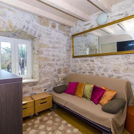 بيت للعطل House Gulliver Kaštela
