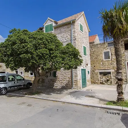 House Gulliver Kastela