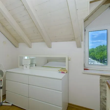 Casa de Férias House Gulliver Kaštela